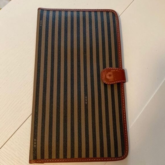 Boots and Bag Black and Tan Striped Leather Folio - Picture 1 of 6
